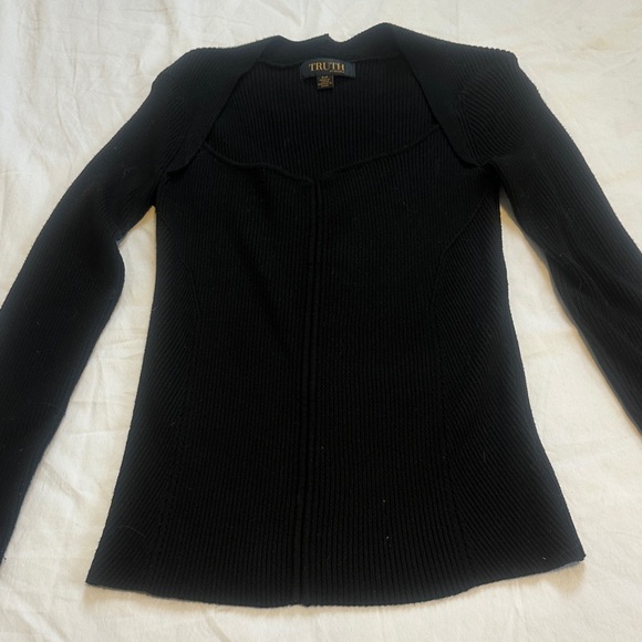 Truth Long Sleeve Ribbed knit Top - Picture 5 of 5